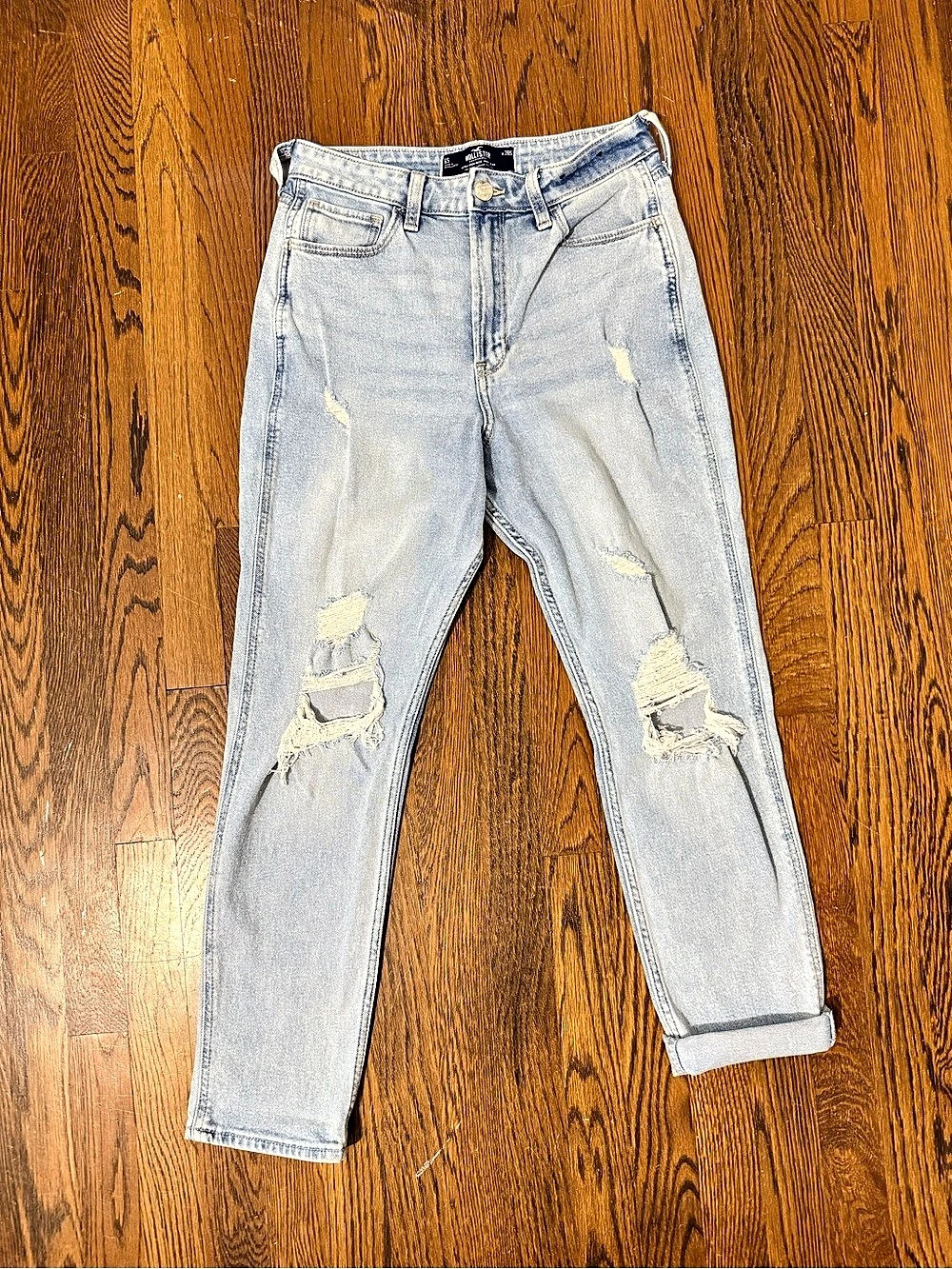 Hollister Ultra High-Rise Mom Jean Distressed Blue Waist 6S Jeans